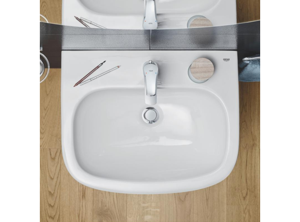 Vegghengt Servant Grohe Euro Ceramic + servantbatteri - 59.5 x 48 cm -